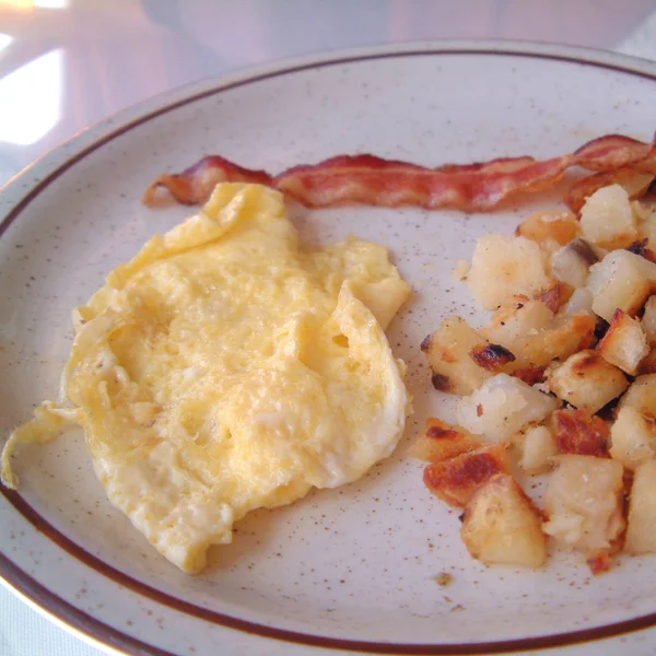 Bacon Omelett Och Potatis — Stockfoto