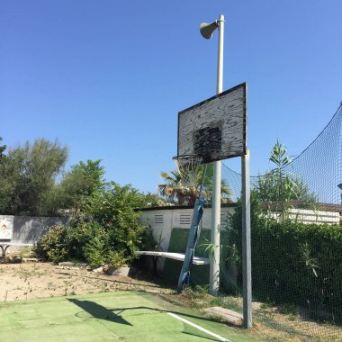 Milano marittima, İtalya - 31 Temmuz 2017 : Basketbol sahası