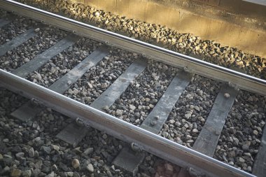 Faenza, İtalya - 30 Aralık 2017 : Demiryolu rayları