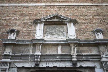 Treviso, İtalya - 29 Mayıs 2018: Altınia kapısı görünümü