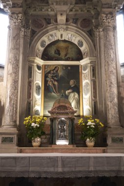 Treviso, İtalya - 29 Mayıs 2018: San Nicolo Temple interio izle