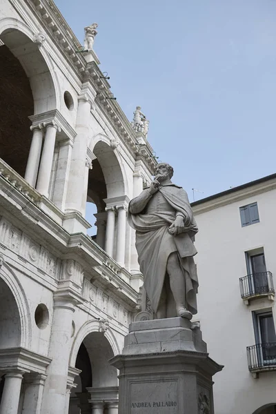 Vicenza Italia Mayo 2018 Vista Estatua Andrea Palladio Junto Basílica — Foto de Stock