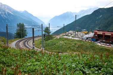 Alp Grum, İsviçre - 21 Temmuz 2020: Alp Grum 'daki tren raylarının görüntüsü
