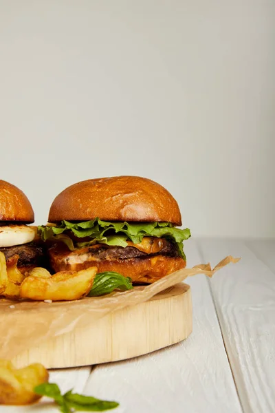Close View Tempting Fast Food Diner Hamburgers Potatoes — Stock Photo, Image
