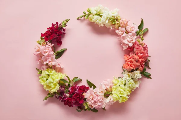 Close View Tender Wreath Beautiful Fresh Flowers Pink — Stock Photo, Image