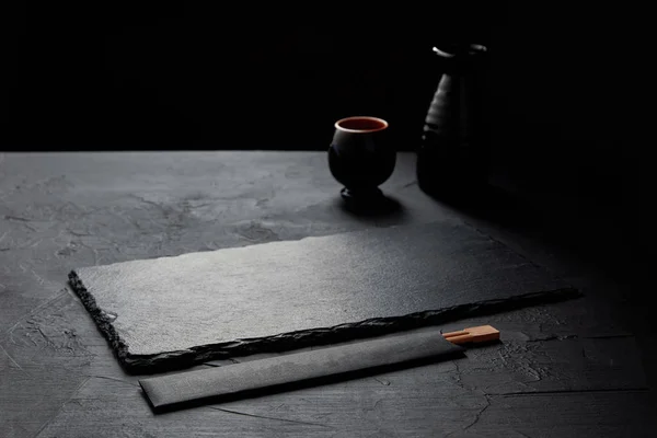 Empty Black Slate Board Chopsticks Jug Mug — Stock Photo, Image
