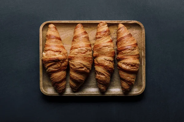 Top View Tray Delicious Croissants Bowl Black Table — Stock Photo, Image