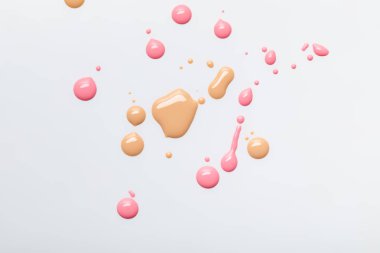Soyut pastel oje ile üstten görünüm üzerinde izole gri damla