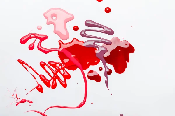 Vista Superior Abstrato Derramado Vermelho Rosa Gotas Esmalte Isolado Cinza — Fotografia de Stock