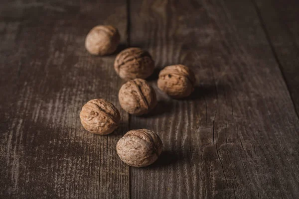 Close View Tasty Walnuts Wooden Surface — Free Stock Photo