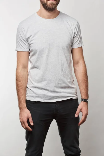 Teilansicht Eines Mannes Weißen Shirt Mit Kopierraum Isoliert Auf Grau — Stockfoto