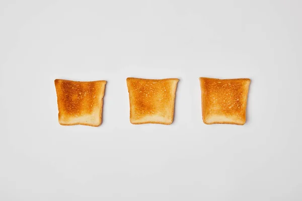 Bovenaanzicht Van Gegrilde Krokant Toast Grijze Achtergrond — Stockfoto