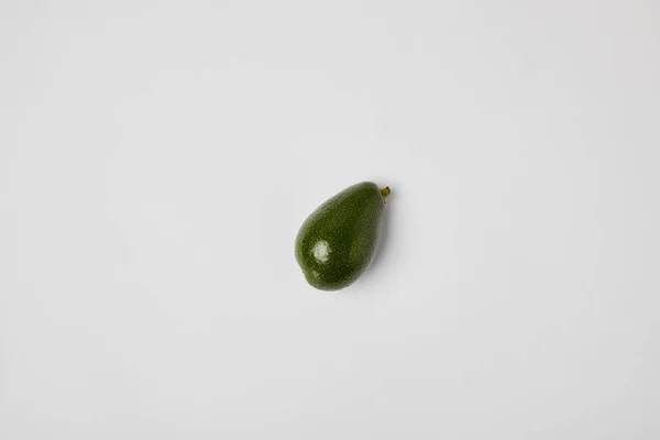 Draufsicht Auf Ganze Avocado Auf Grauem Hintergrund — Stockfoto