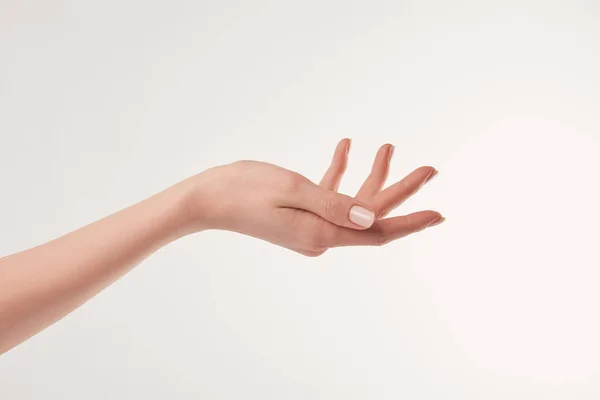 Teilansicht Der Gepflegten Weiblichen Hand Auf Weißem Hintergrund — Stockfoto