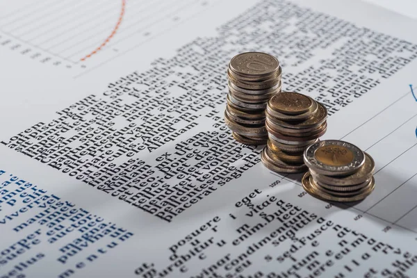 Selective Focus Coins Stacks Text Document Graphs — Stock Photo, Image