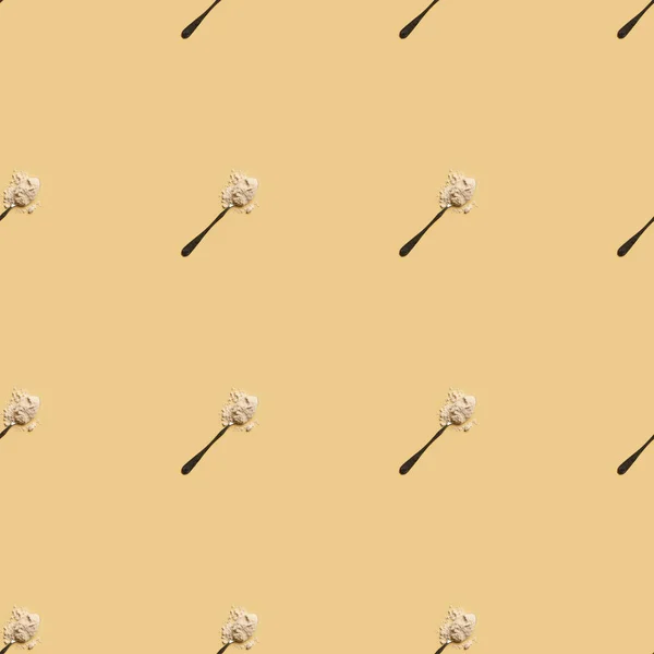 Scattered Flour Spoons Yellow Background Seamless Pattern — Stock Photo, Image