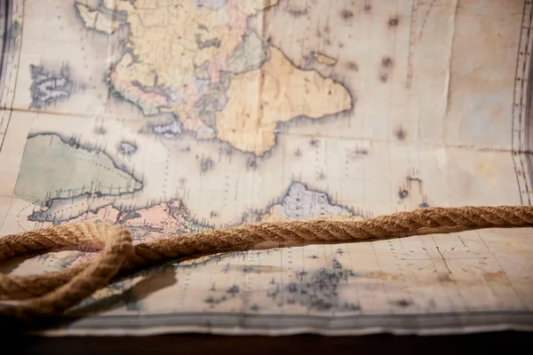 Selective Focus Rope Map Wooden Table — Stock Photo, Image