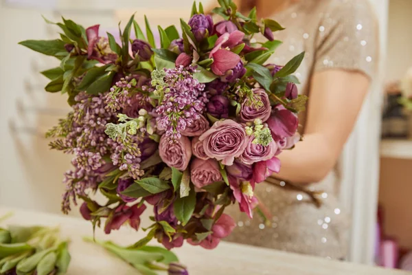 Partial View Florist Making Bouquet Purple Tulips Peonies Lilac — Stock Photo, Image