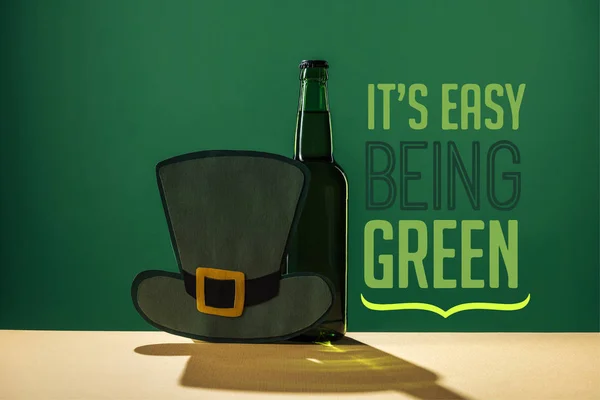 Beer Bottle Paper Hat Its Easy Being Green Lettering Green — Stock Photo, Image