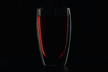 Bardağın dolu siyah bordo kırmızı şarap