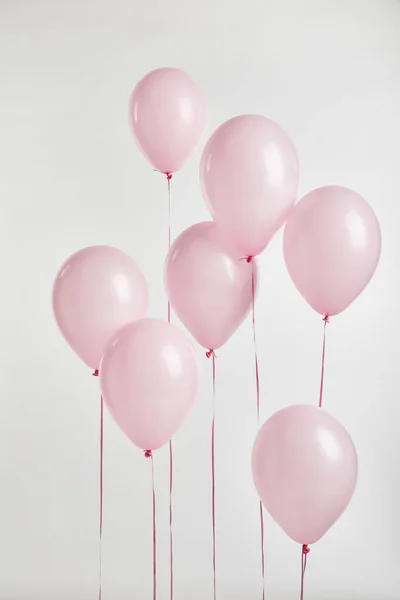 Hintergrund Mit Rosa Festlichen Luftballons Isoliert Auf Weiß — Stockfoto