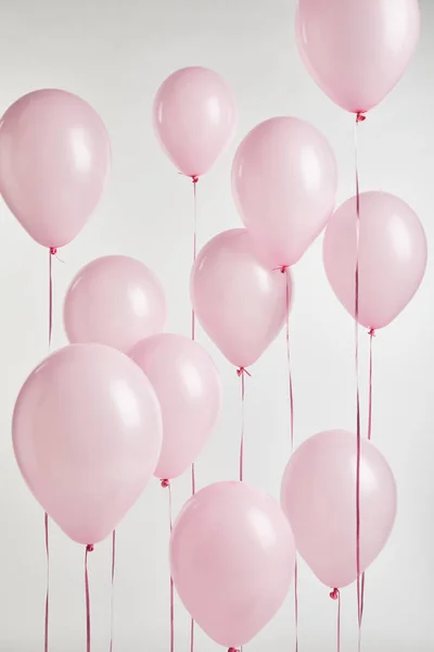 Met Decoratieve Roze Lucht Ballonnen Geïsoleerd Witte Achtergrond — Stockfoto