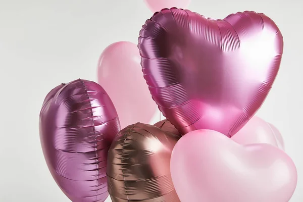 Hjärtformade Rosa Och Gyllene Ballonger Isolerad Vit — Stockfoto