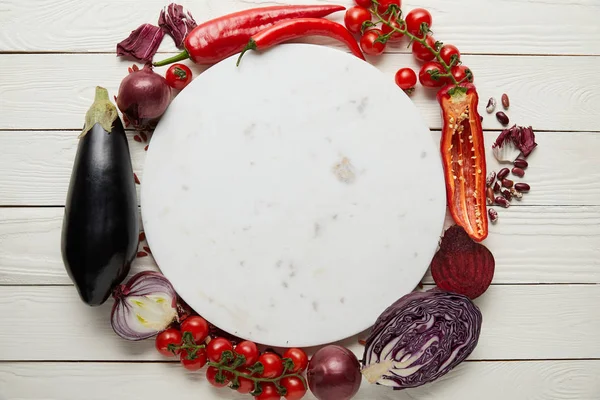 Vue Dessus Des Légumes Frais Sur Surface Bois Texturé — Photo