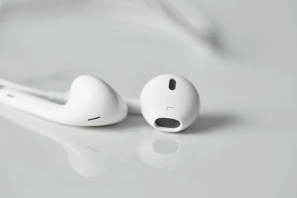 Selective Focus Wired Earphones White Surface Copy Space — Stock Photo, Image