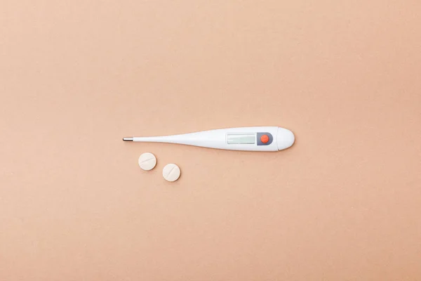 Top View Thermometer Pills Brown Surface — Stock Photo, Image