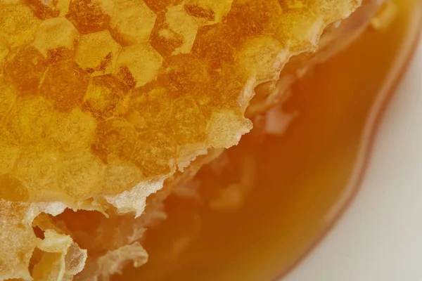 Закрыть Вид Вкусный Сырой Текстурированной Honeycomb — стоковое фото