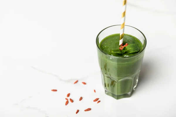 Selective Focus Tasty Smoothie Goji Berries Mint Glass Straw White — Stock Photo, Image