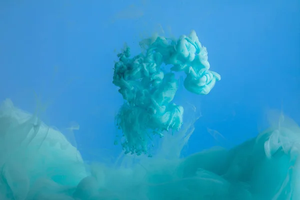 Close View Turquoise Paint Splash Isolated Blue — Stock Photo, Image