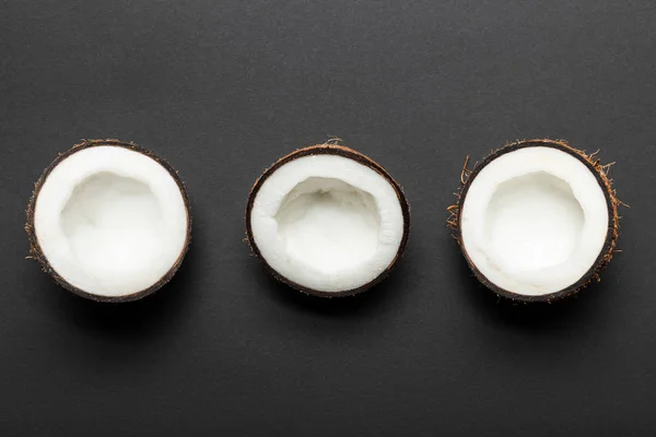 Top View Coconut Halves Black Background — Stock Photo, Image