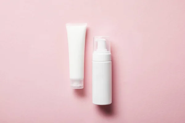 Top View Van Cream Tube Met Handcrème Cosmetische Dispenser Roze — Stockfoto