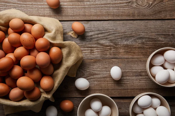 Top View Chicken Eggs Bowls Wooden Table Cloth — Stock Photo, Image