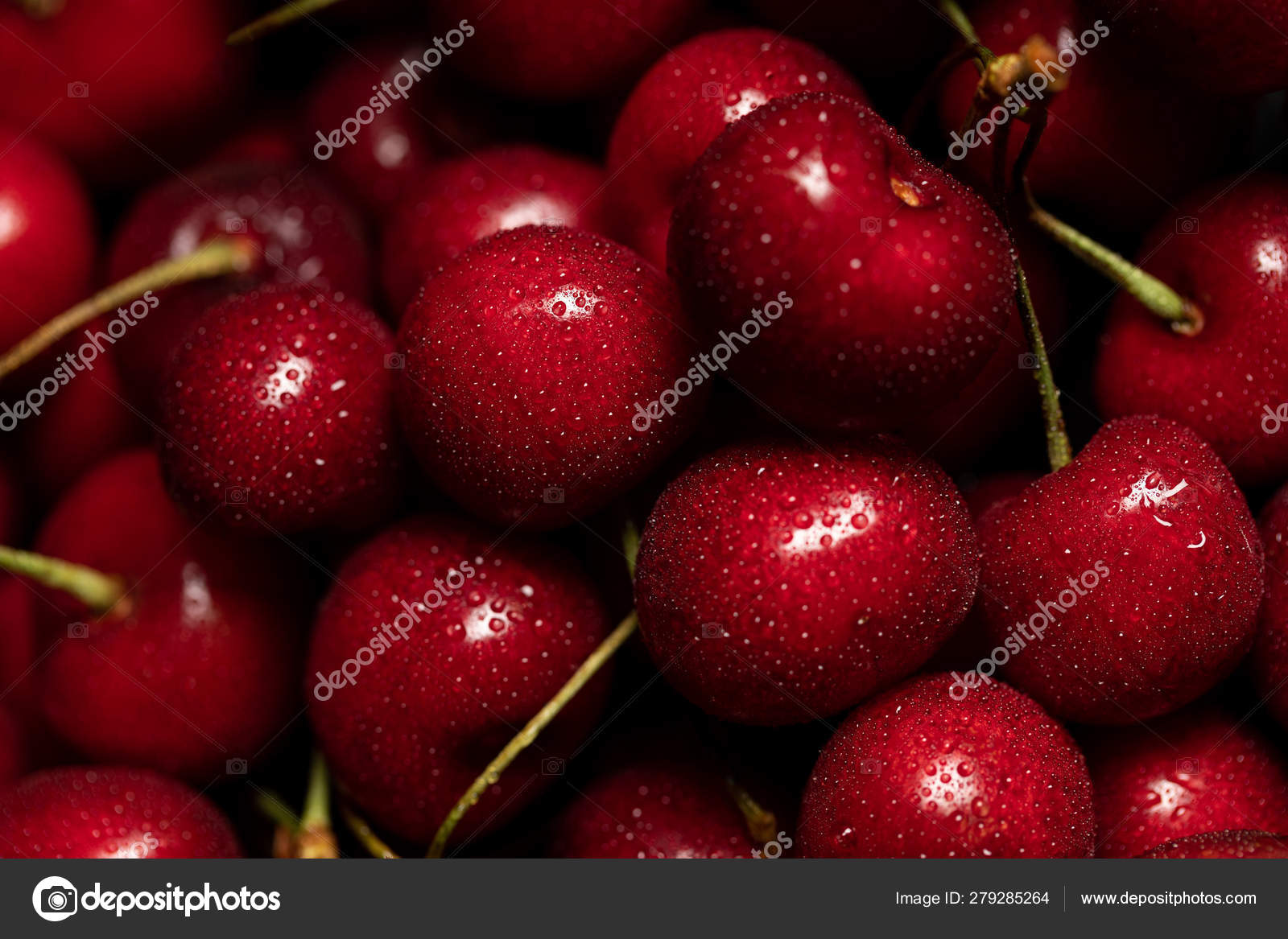 Cerises Rouges Images Libres De Droit Photos De Cerises Rouges Depositphotos