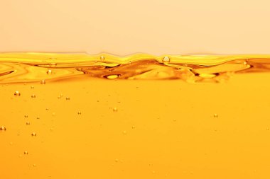sarı izole kabarcıklar ile dalgalanma sarı parlak sıvı