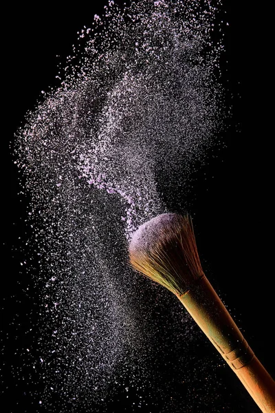 Cosmetic Brush Violet Powder Explosion Black Background — Stock Photo, Image