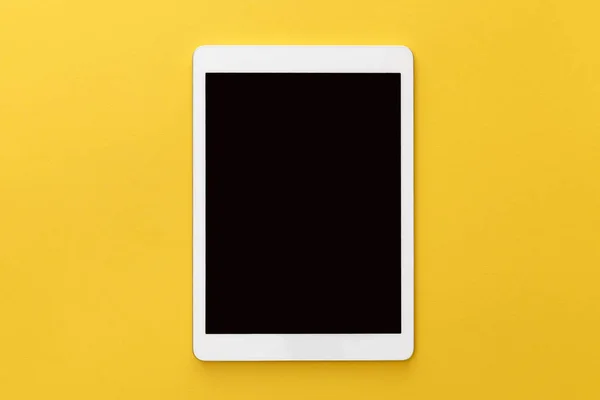 Top View Digital Tablet Blank Screen Yellow Background — Stock Photo, Image