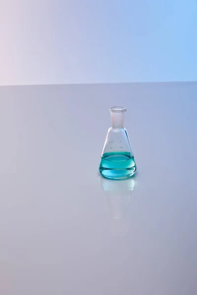 Glass Flask Blue Colorful Liquid — Stock Photo, Image