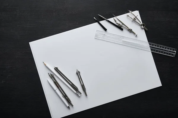 Bovenaanzicht Van Papier Met Kopieerruimte Potlood Pen Liniaal Passer — Stockfoto