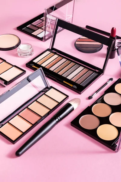 Eye Shadow Blush Palettes Face Powder Cosmetic Brushes Lipstick Pink — Stock Photo, Image