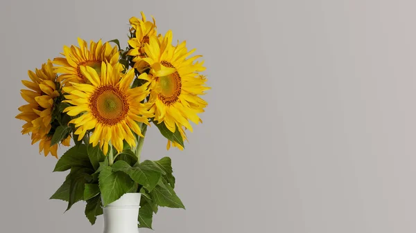 Ramo de hermosos girasoles amarillos en jarrón, aislados en gris - foto de stock