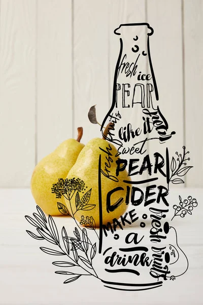 Dos peras orgánicas amarillas sobre fondo de madera con ilustración de botella de sidra y flores — Stock Photo