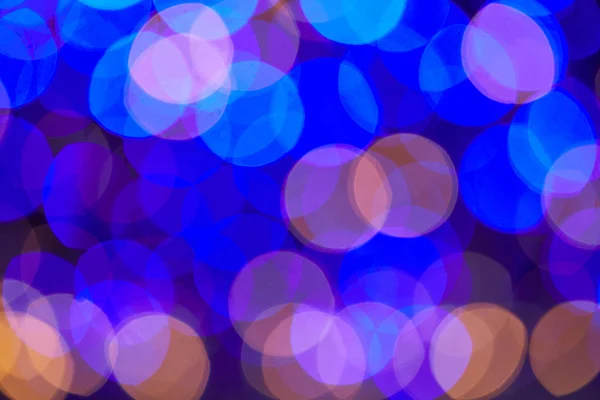 Azul e violeta bokeh brilhante fundo de Natal — Fotografia de Stock