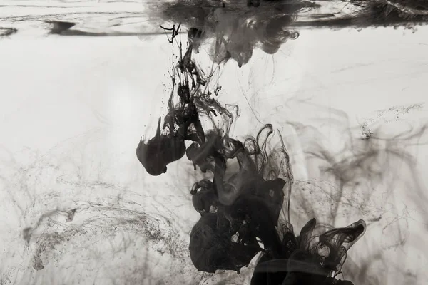 Абстрактний димчастий фон з чорною плямою — стокове фото