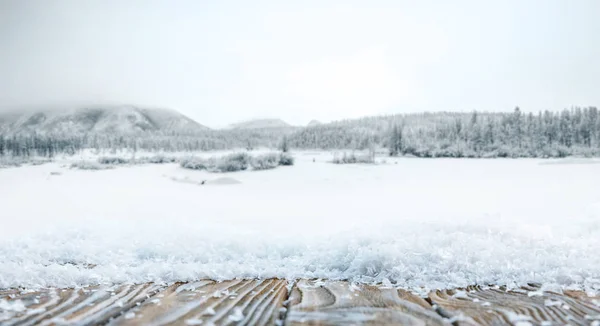 Fond en bois brun rayé sur beau papier peint d'hiver — Photo de stock