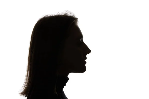 Vista lateral de mujer con cabello liso aislado en blanco - foto de stock