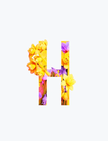 Cyrillic letter with yellow and purple flowers isolated on white — Stock Photo